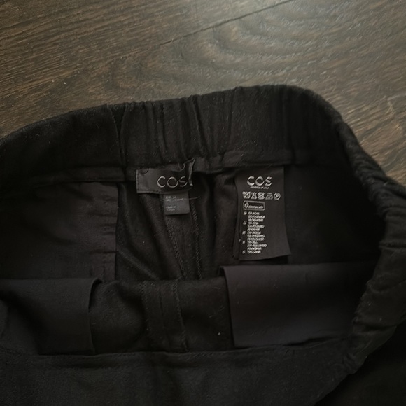 Cos black wool pull on pants; great condition : worn twice . - Picture 2 of 2